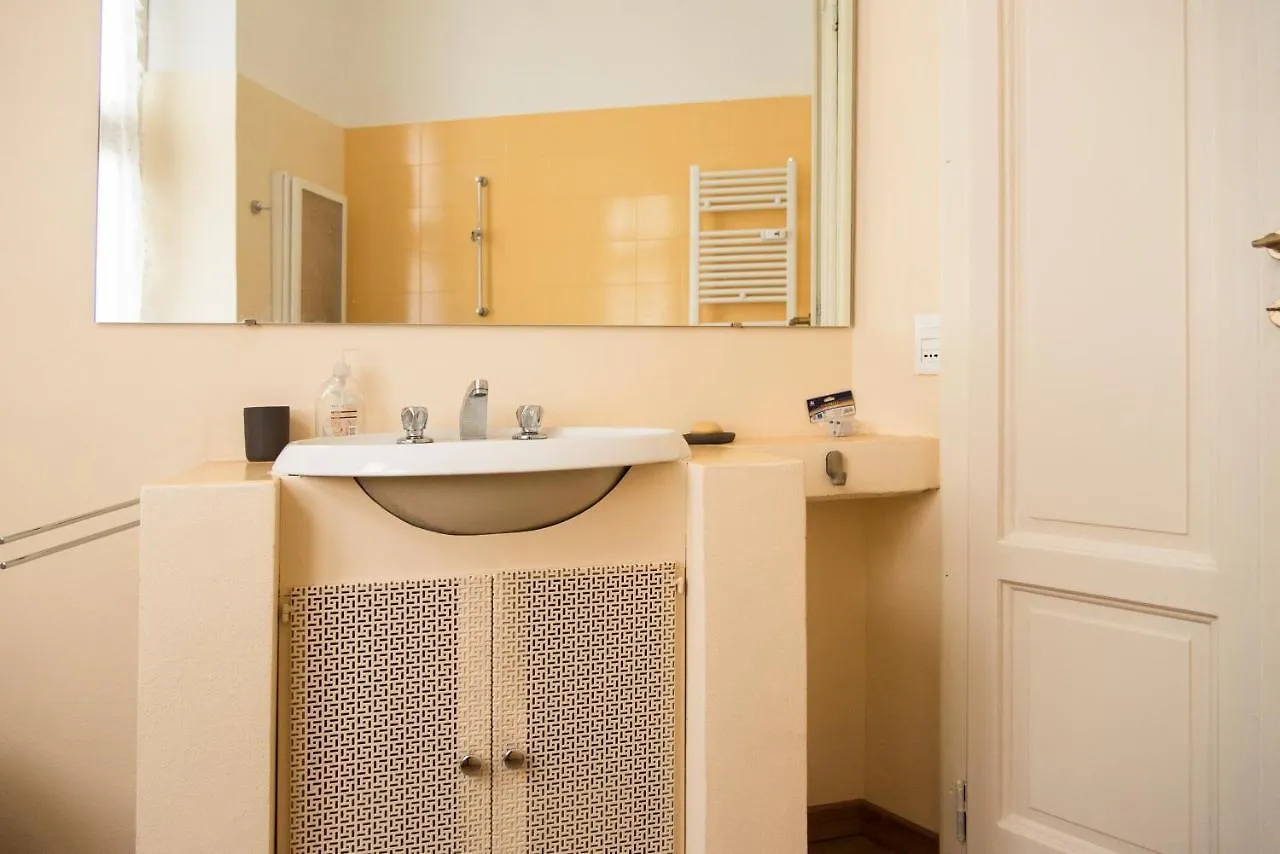 Apartamento Brera District 2 Bedrooms -Youhosty Milán